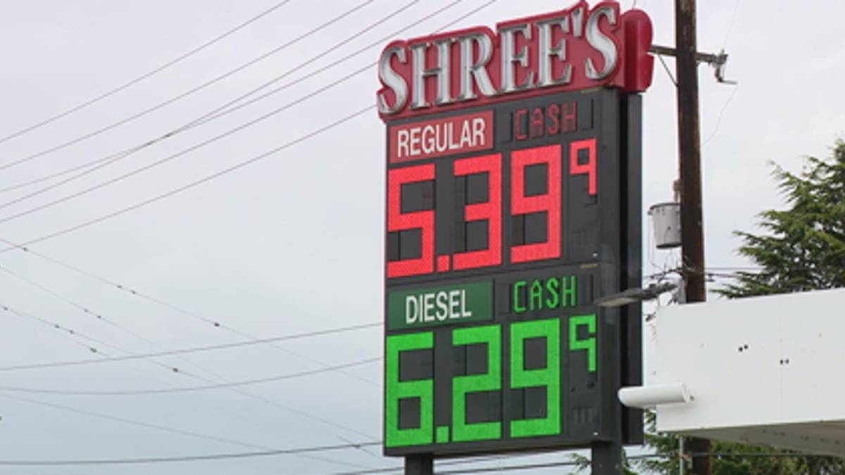 Gas price sign at Shree's showing Regular $5.39 and Diesel $6.29 with cash prices highlighted in red and green.