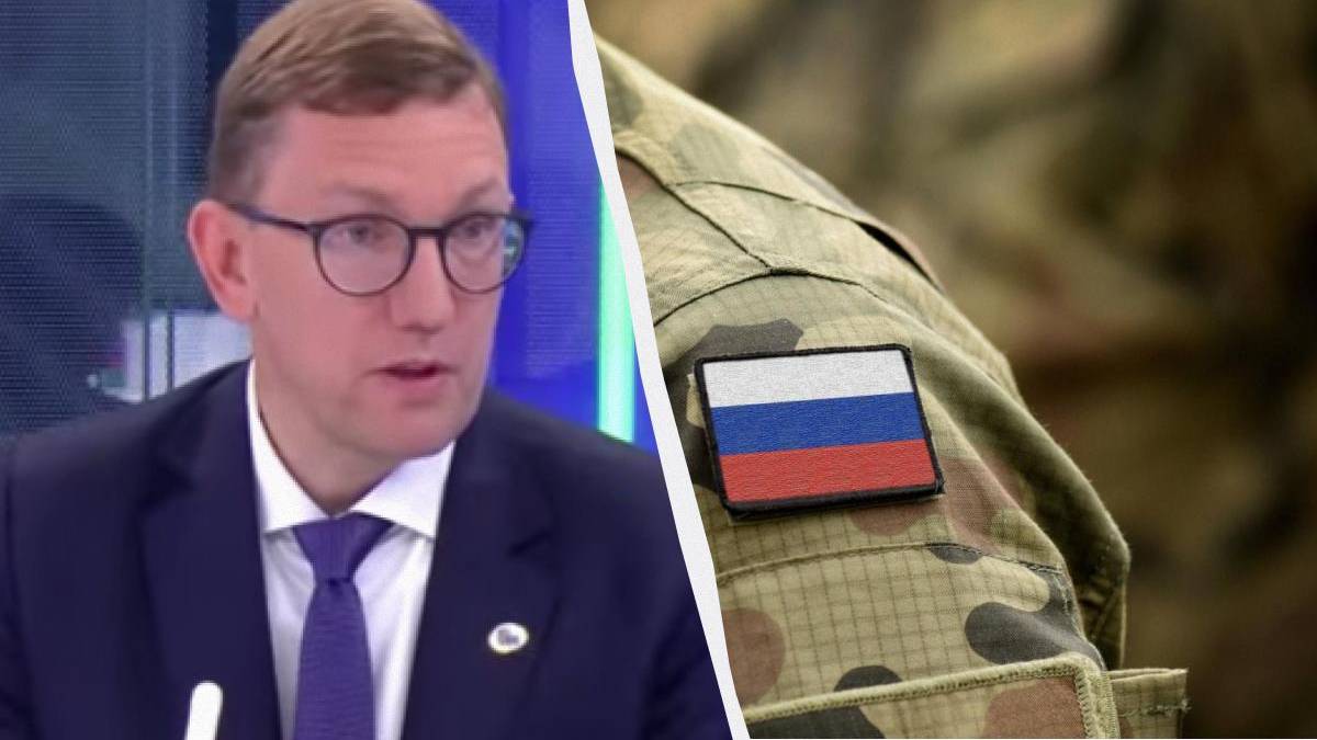Split image: news host in a suit on the left and a camouflaged soldier with a Russian flag patch on the right, suggesting a Russia-related briefing or interview.