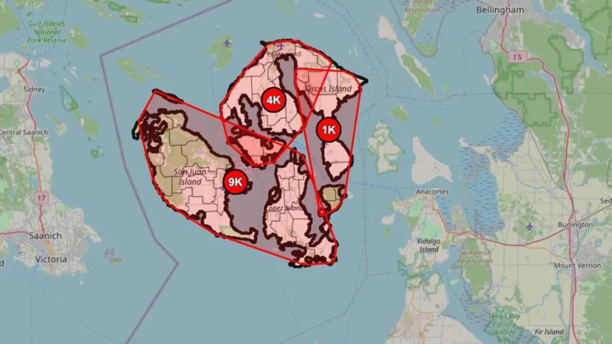 Map of a coastal archipelago with red polygon boundaries enclosing zones labeled 4K, 1K, and 9K.