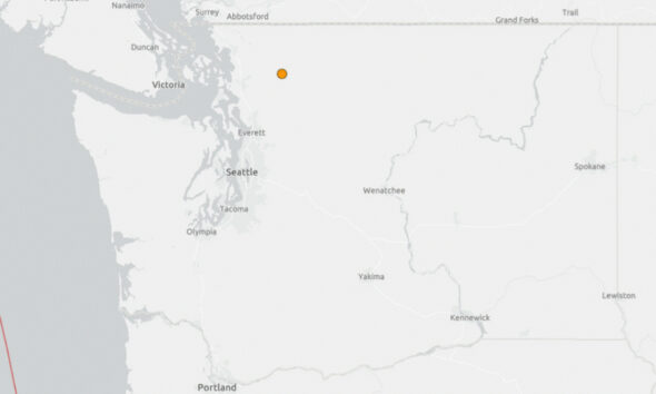 Map of the Pacific Northwest with an orange marker northeast of Seattle in Washington state.