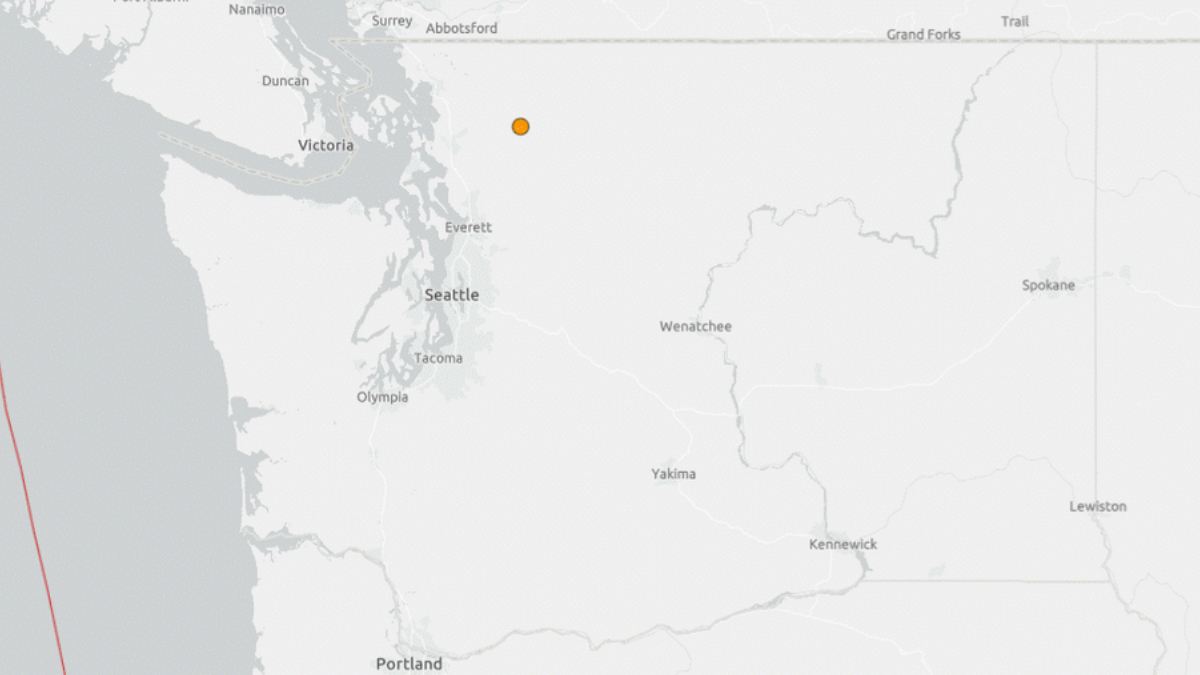 Map of the Pacific Northwest with an orange marker northeast of Seattle in Washington state.
