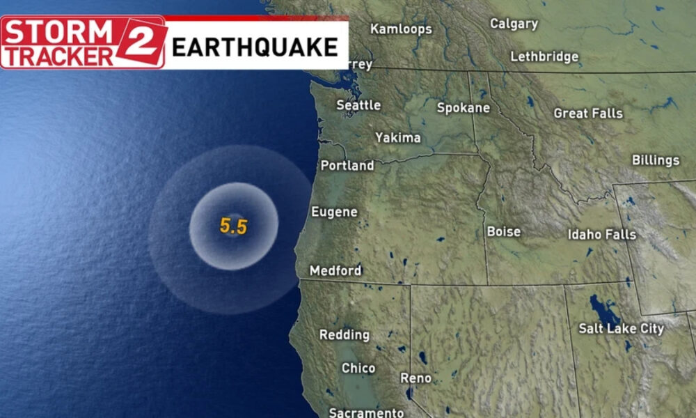 Offshore 5.5 magnitude earthquake near the Oregon coast, shown with concentric seismic rings on a Pacific map (Storm Tracker 2).