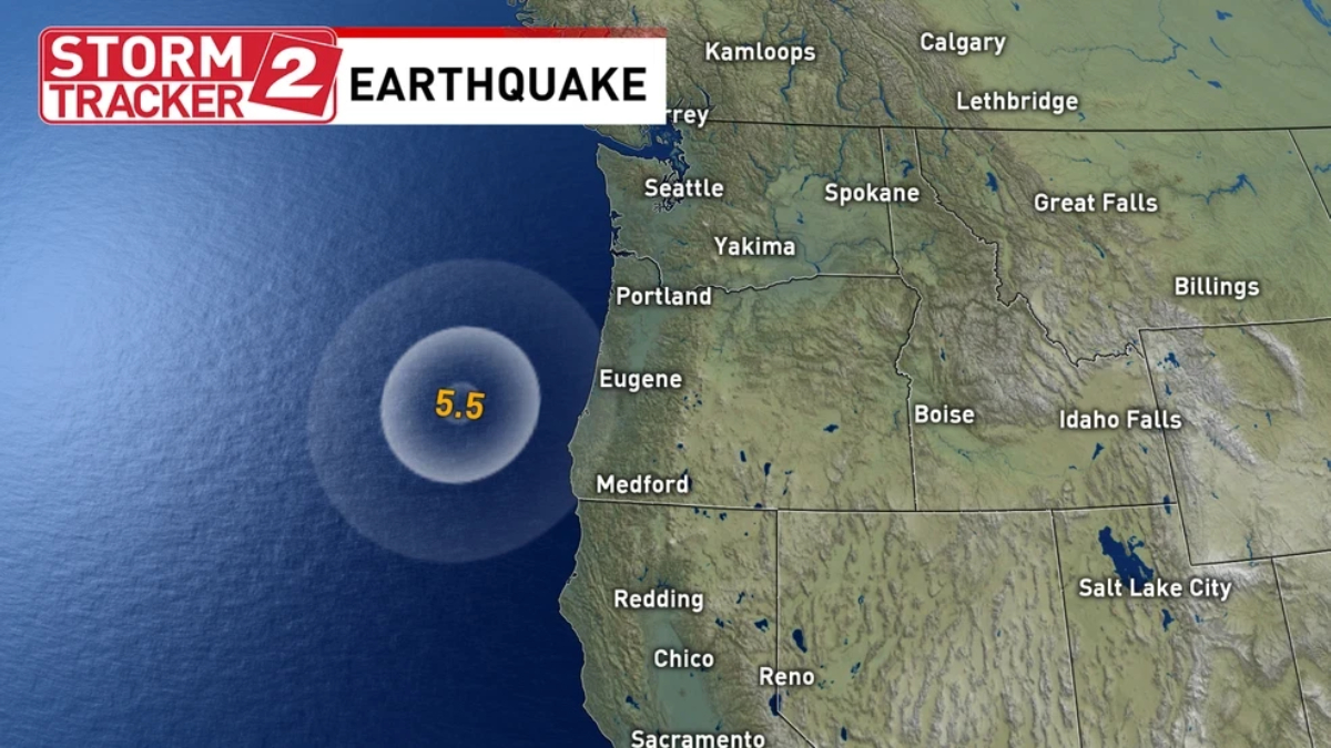 Offshore 5.5 magnitude earthquake near the Oregon coast, shown with concentric seismic rings on a Pacific map (Storm Tracker 2).