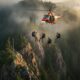 Вертолёт спас троих подростков с узкого горного гребня у Skykomish